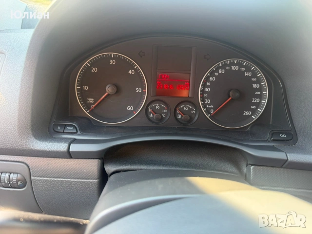 VW golf 1.9 tdi, снимка 8 - Бусове и автобуси - 55001314