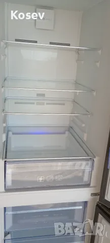   Хладилник с фризер Beko- NeoFrost / RCNA366EO6XBN   , снимка 2 - Хладилници - 55661936