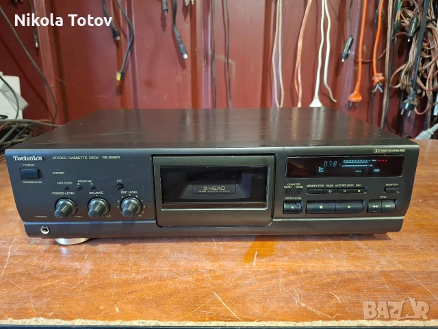 Продава се триглав дек Technics RS-BX601 . 