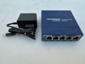 Гигабитов Суич Netgear GS 105 , снимка 1