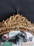 Аристократичен бароков комплект: Позлатена стенна конзола с черен плот и овално огледало в стил „Рок, снимка 15
