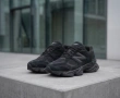 Маратонки New Balance 9060 „Triple Black“ с Кутия Ню Баланс 36-46 Номер , снимка 1