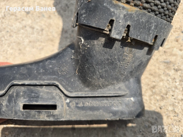A6420945697 / A6420945597 Въздуховод двигател десен/ляв MERCEDES W212 E 350 CDI 4MATIC OM642 2011, снимка 2 - Части - 54564198