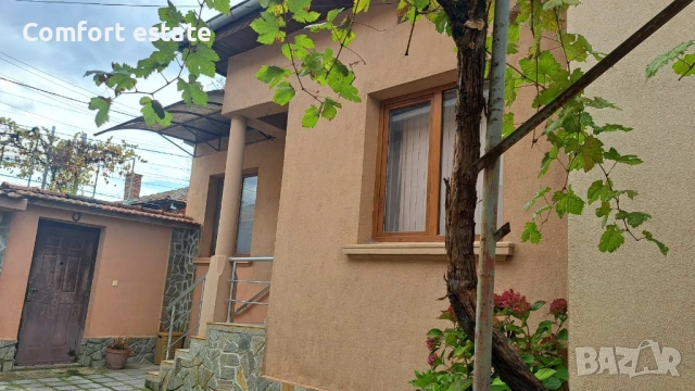 Продава две къщи в едно дворно място - гр. Павел баня, снимка 11 - Къщи - 54382790