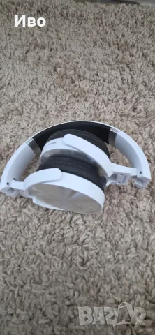 JBL безжични слушалки 