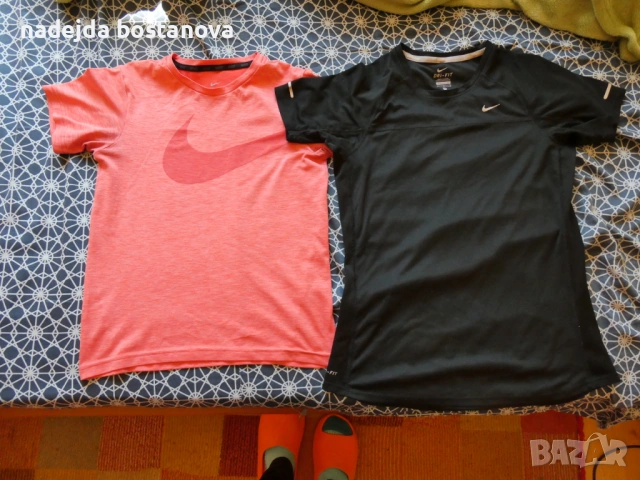 продавам лот от две тениски за бягане,размер м,марка nike dri fit