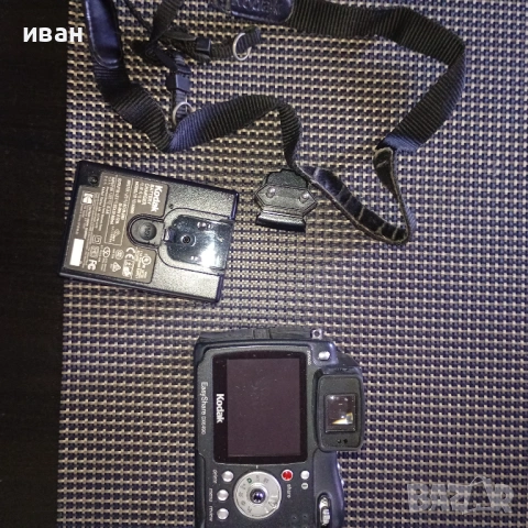 Продава се камера Kodak, снимка 2 - Камери - 54773012