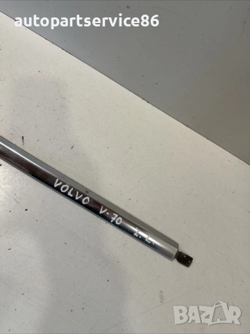 Хромирана лайсна / обшивка за заден ляв долен прозорец за Volvo V70 2.0 TDI (2012), снимка 2 - Части - 54020361