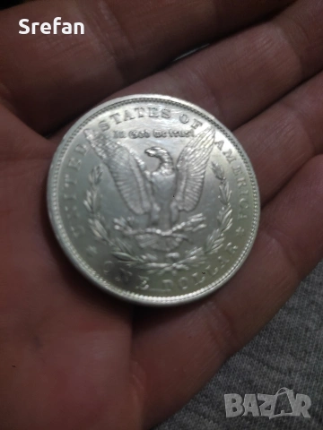 Американски сребърен долар 