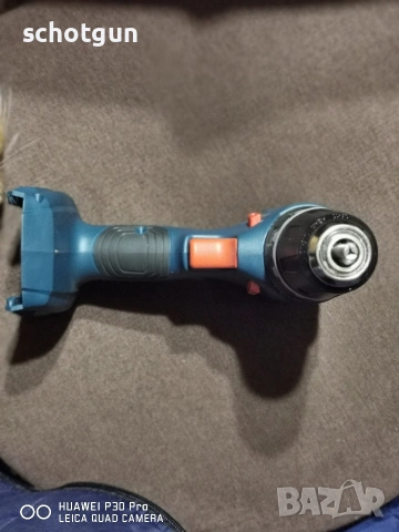 Винтоверт Bosch GSR18v-21, снимка 3 - Винтоверти - 54369404