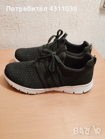 Нови маратонки 44 номер 