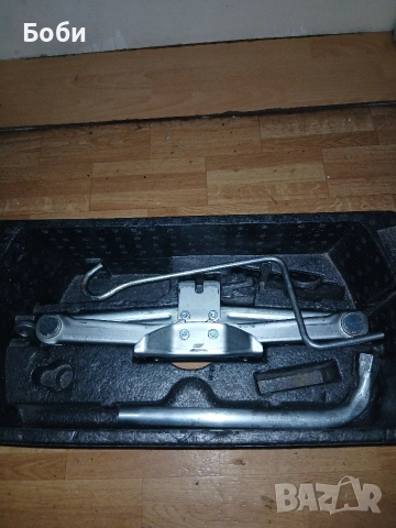 Органайзер с инструменти Дачия Дъстър, снимка 13 - Аксесоари и консумативи - 53964001