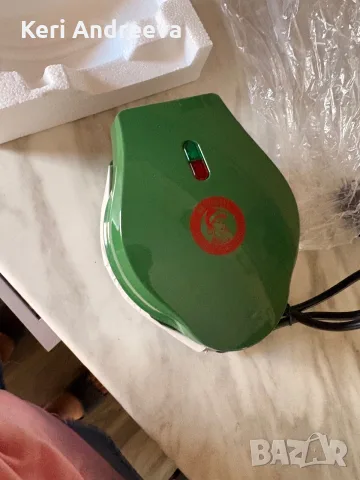 Christmas Mini Waffle Maker – мини гофретник (лимитирано коледно издание)