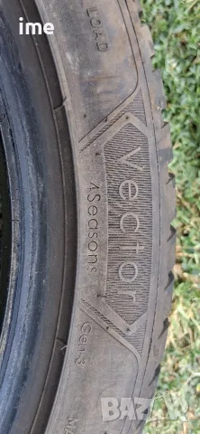 2бр всесезонни гуми 215/45R17. GoodYear Vector. DOT 0221. 5.5 мм дълбочина на шарката. Цената..., снимка 2 - Гуми и джанти - 55318011