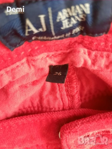 Червени дамски дънки панталон Armani , снимка 4 - Дънки - 55020831
