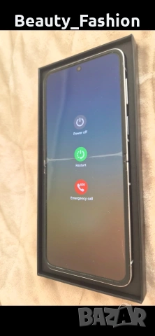 Samsung Galaxy Z Flip 6, снимка 5 - Samsung - 54904505
