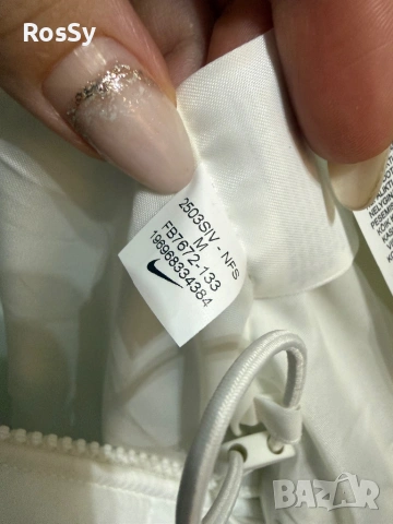 Дамско зимно яке Nike Therma fit, снимка 5 - Якета - 54550006