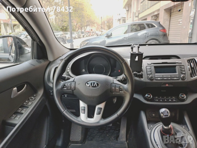 Kia Sportage 1.6GDI, снимка 8 - Автомобили и джипове - 54195304