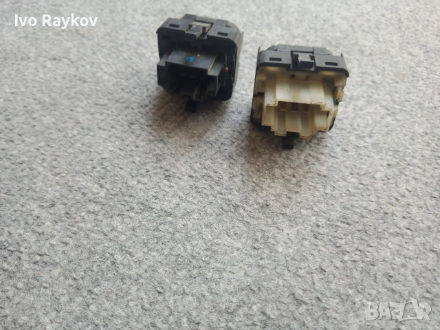 Бутон за ел стъкла VW Golf 3 , 1H0959855C, снимка 2 - Части - 55063824