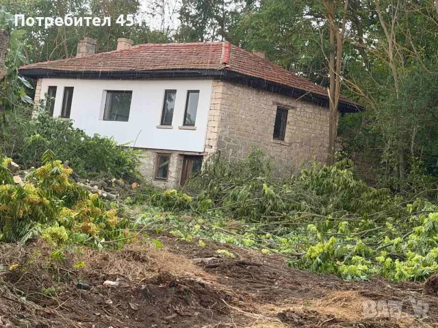 Продавам Къща в с Николаевка общ Суворово обл Варна 