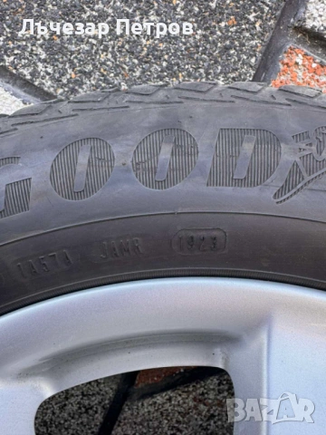 Оригинални джанти Mercedes 17-ки с всесезонни гуми Goodyear Vector. - 235/55 R17, снимка 4 - Гуми и джанти - 54447149