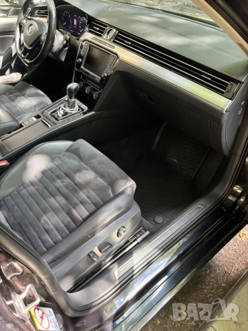 VW Passat B8 4MOTION, снимка 16 - Автомобили и джипове - 55543601