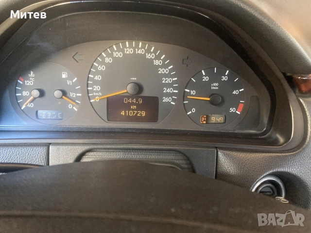 Продавам Мерцедес Е 220 CDI, снимка 9 - Автомобили и джипове - 55682432