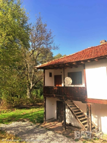 Къща на язовир Сопот , снимка 2 - Къщи - 54357567