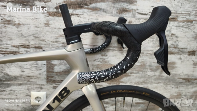 НОВ карбонов шосеен велосипед Argon 18 Equation SRAM Rival AXS D1 DT Swiss | M, снимка 11 - Велосипеди - 55265837