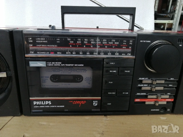 Радиокасетофон PHILIPS D 8254/00, снимка 2 - Радиокасетофони, транзистори - 54602957
