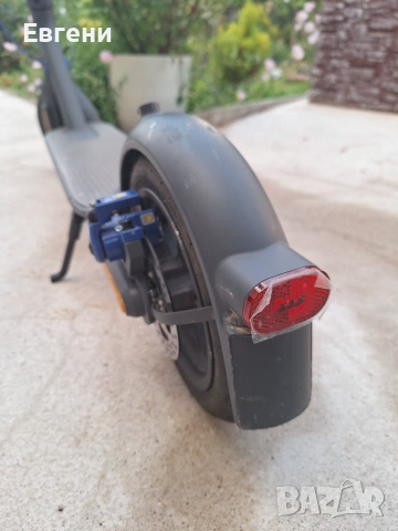Електрическа тротинетка Xiaomi MI Electric Scooter 3., снимка 9 - Велосипеди - 55148948