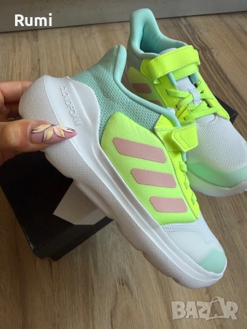 Оригинални юношески нови маратонки Adidas Tensaur Run 2.0 Cloud! 29,33,34,35 н, снимка 4 - Детски маратонки - 54723114