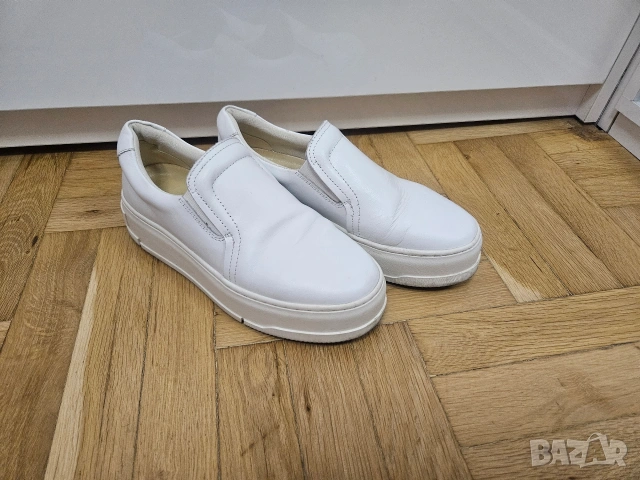 Дамски затворени обувки на платформа Vagabond Shoemakers В отлично състояние. Много удобни. , снимка 2 - Дамски ежедневни обувки - 54206419