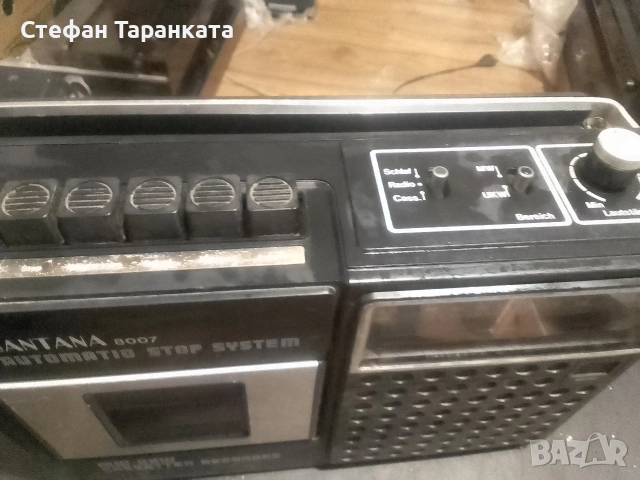 радио касетофон работи си на радио , снимка 2 - Радиокасетофони, транзистори - 54725631