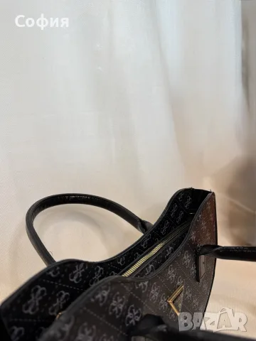 GUESS чанта тип лодка, снимка 4 - Чанти - 55671734