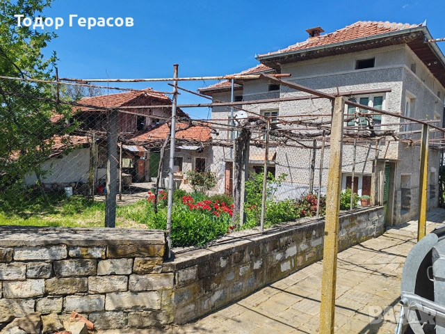 Самостоятелна къща в село Бериево,община Севлиево, снимка 3 - Къщи - 54994551