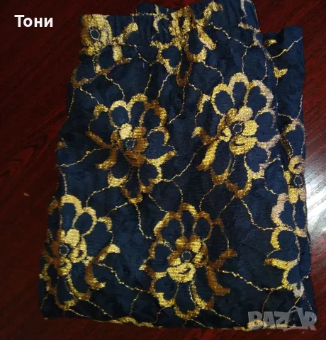 Нова Дамска Дантелена Черна Пола с Цветя S