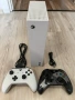 Xbox Series S 512GB с 2 оригинални контролера и кабели, снимка 1