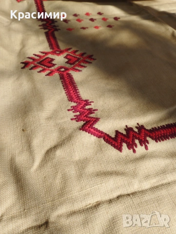 покривка в автентичен стил, снимка 2 - Покривки за маси - 54231207