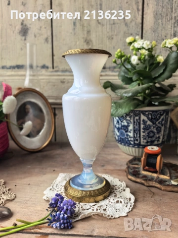 Антикварна ваза Sèvres – френски опалин „Bulle de Savon“, XIX век, снимка 9 - Антикварни и старинни предмети - 54065869