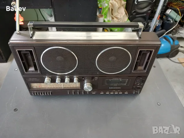 GRUNDIG RR 3000 радиокасетофон, снимка 3 - Радиокасетофони, транзистори - 55430819