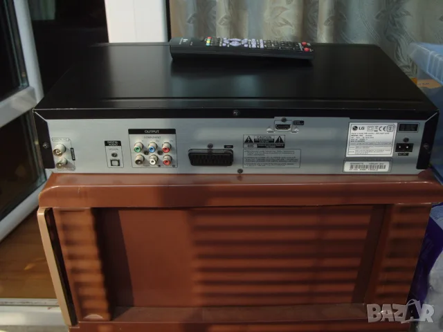 LG RCT 699H DVD/VCR Recorder Combi - 200 € / 391.17лв, снимка 2 - Плейъри, домашно кино, прожектори - 55563617