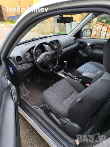 toyta rav4 2.0 бензин 150кс, снимка 15 - Автомобили и джипове - 54361729