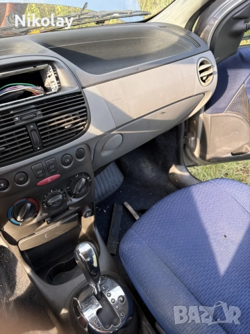 Продава се на части Fiat Punto 1.2 бензин всичко налично , снимка 11 - Части - 55332603