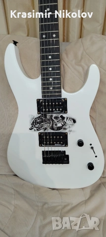 Електрическа китара Jackson JS 11, снимка 2 - Китари - 55007243