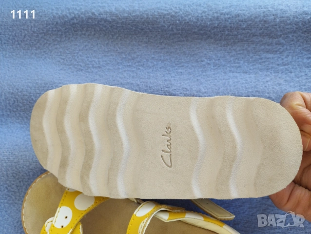 Сандалки Clarks номер 27., снимка 6 - Детски сандали и чехли - 55212151