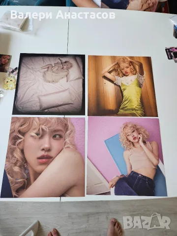 ROSÉ / BLACKPINK – rosie албум с CD, фотокарти, плакати + подарък ключодържател, снимка 8 - CD дискове - 55332728