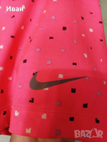 Nike къс клин Л, снимка 2 - Клинове - 54797207