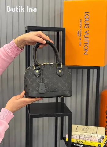 Дамска чанта Louis Vuitton 