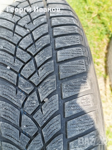 Зимни гуми Goodyear 215/55 R17 – Комплект 4 бр., снимка 3 - Гуми и джанти - 54916823